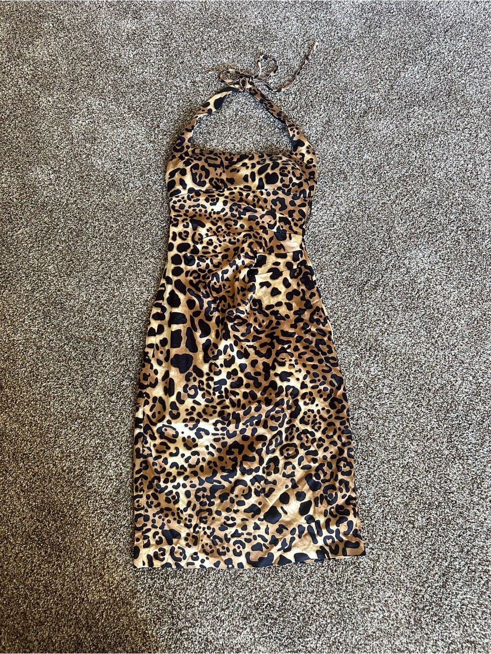 Vintage 90’s-2000’s cache leopard print halter dress
